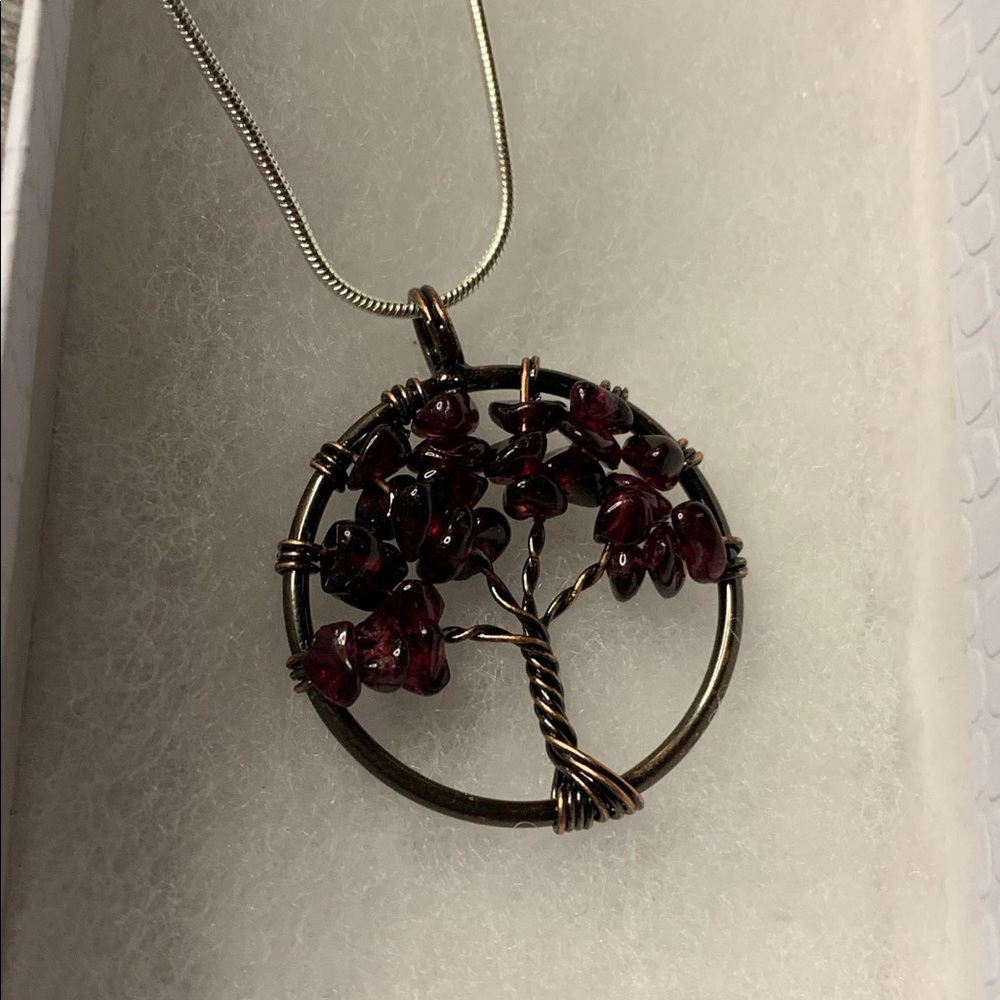 Family tree necklace